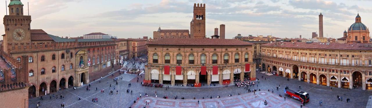 Four Rooms Bologna Exterior photo